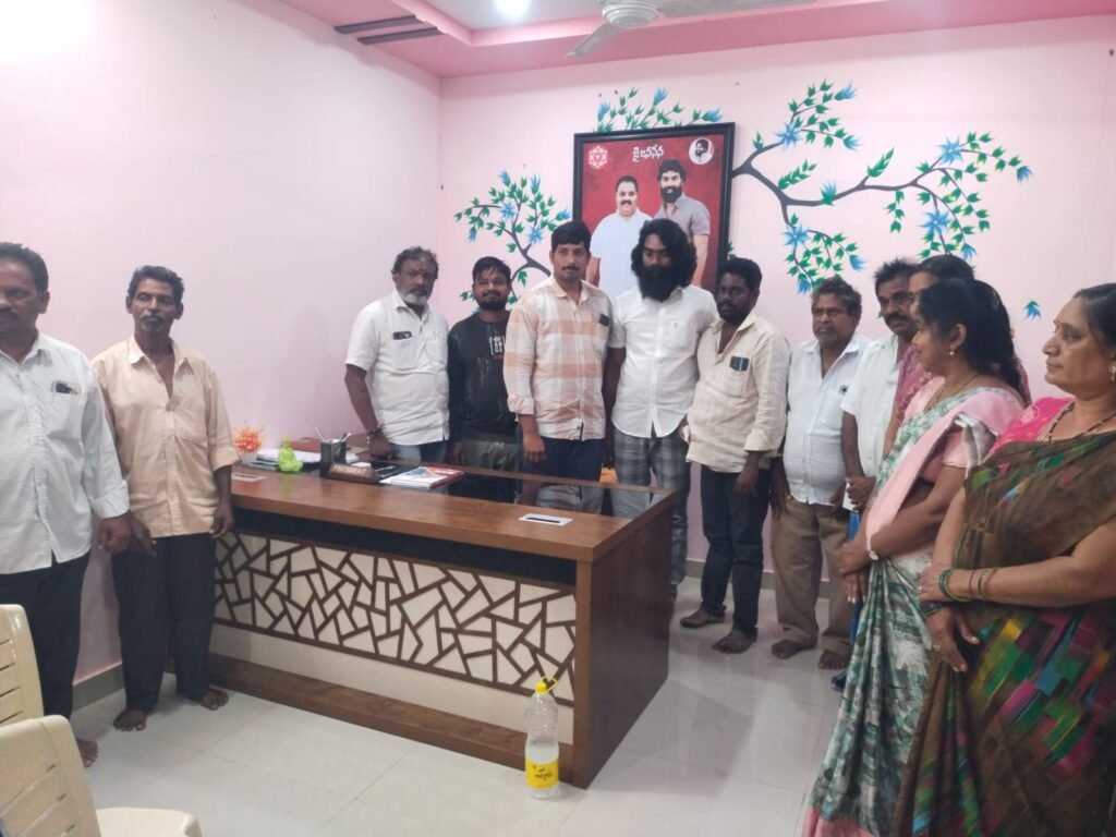 ‘ అందరీ సహకారంతో కానవరం పీ.ఏ.సీ.ఎస్‌.ను అభివృద్ధి పథంలో నడిపిస్తా.